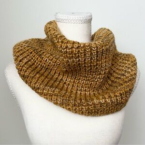 NWT Smartwool Chunky Knit Cowl Neck Warmer Merino Blend Yellow Brown Warm Cozy